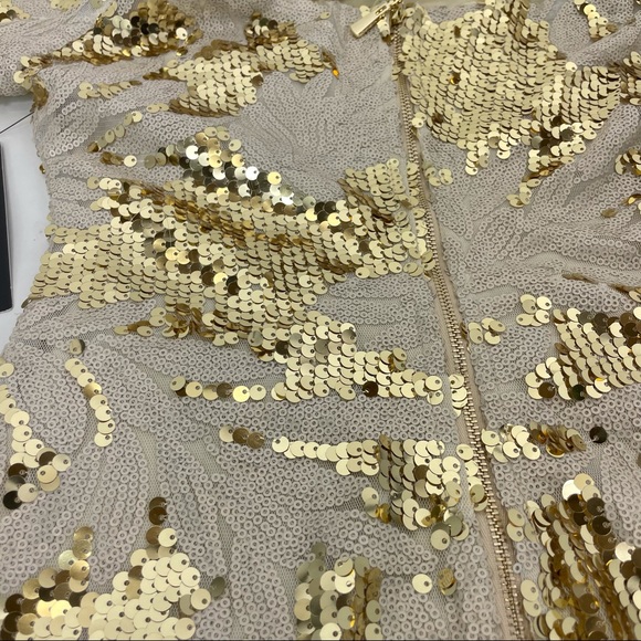 NWT Lulu’s Dress with Sequins Nude & Gold Small - Picture 12 of 12